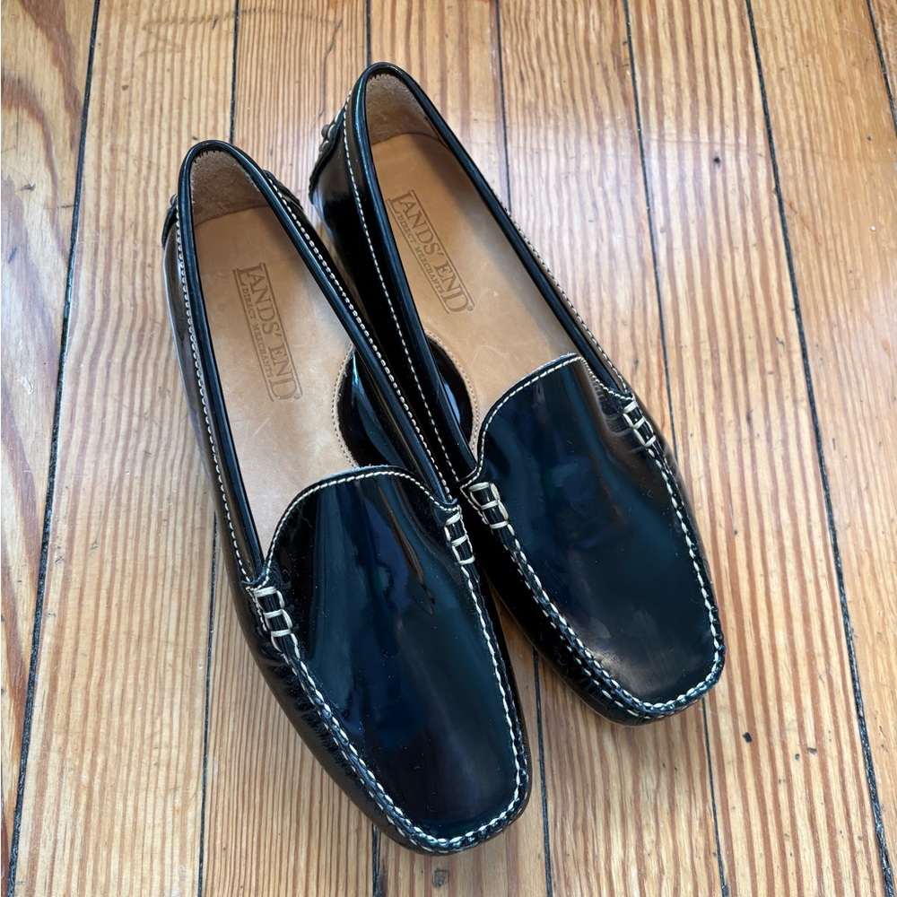 NWOT Lands End Patent Loafer